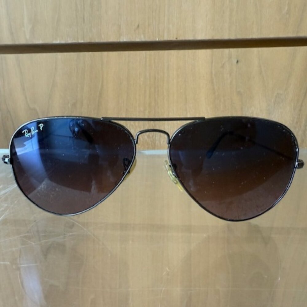 Pre-Loved Polarized Titanium Ray Ban Aviators with Blue/Purple Lenses - Picture 6 of 6